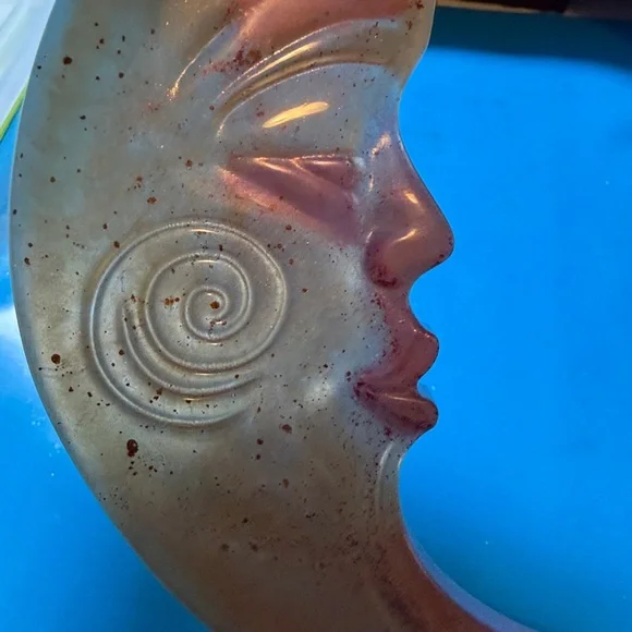 Unique Resin Gold Crescent (Left)Moon Wall Decor - Picture 10 of 15